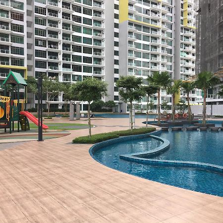 Parc Regency Serviced Apartment D-10-19 Johor Bahru Esterno foto