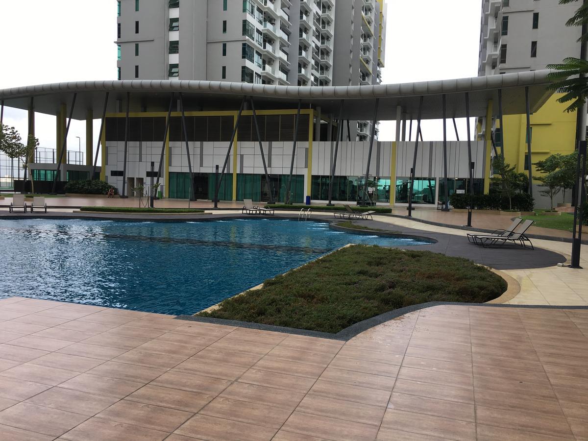 Parc Regency Serviced Apartment D-10-19 Johor Bahru Esterno foto